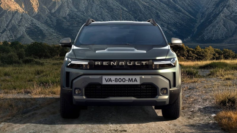 2025 Renault Duster Front